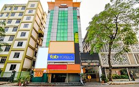 Fabhotel Aayash - Nr City Center Metro Station